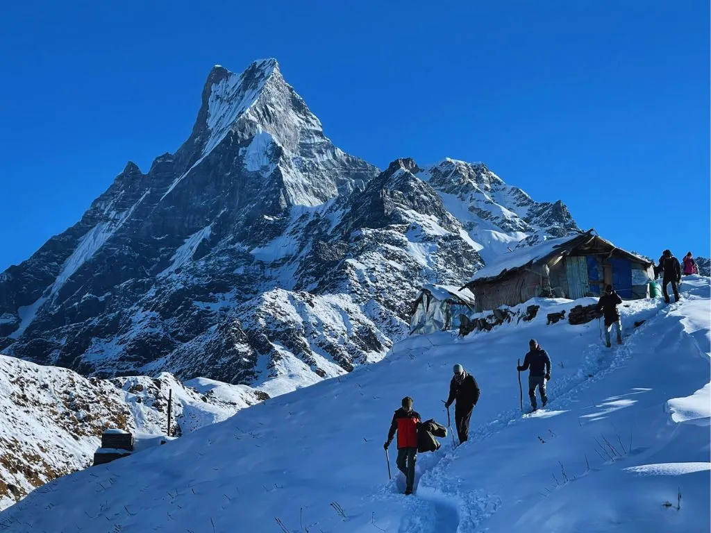 trekkers on the mardi himal trek route