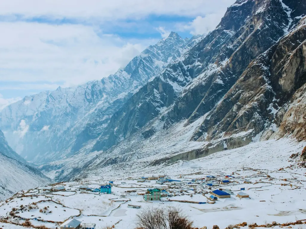 snowy day on the Langtang trek